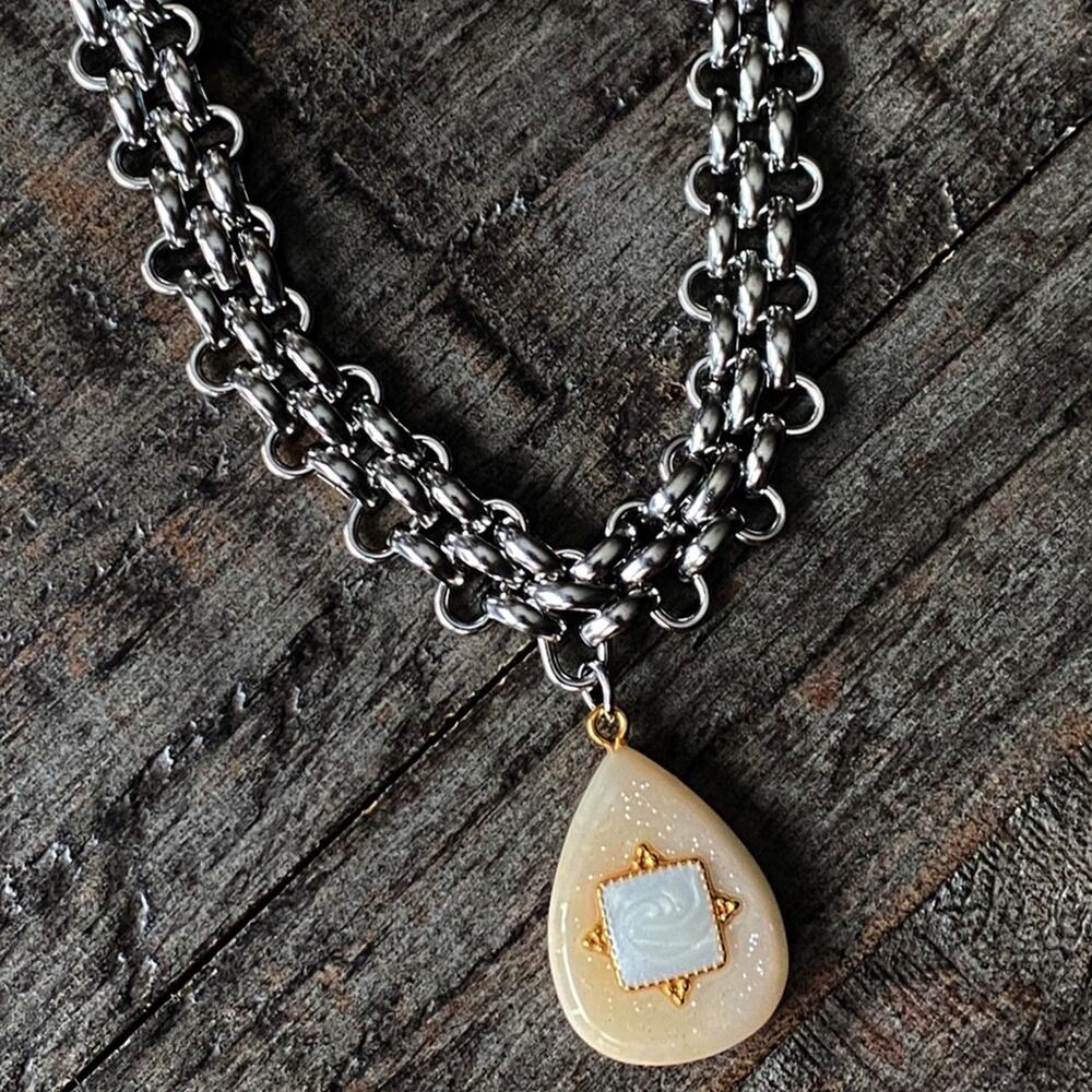 NEW Chunky Gold & Cream Pendant Necklace